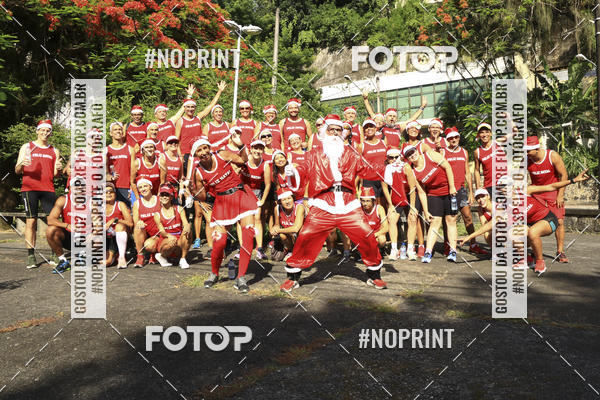 Compra tus fotos del eventoSubida do Papai Noel - treino da Equipe P� carioca En Fotop