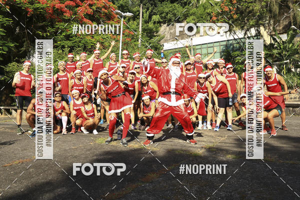 Compra tus fotos del eventoSubida do Papai Noel - treino da Equipe P� carioca En Fotop