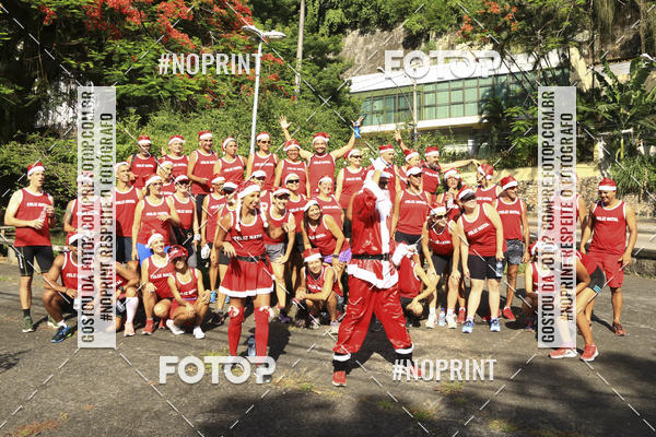 Compra tus fotos del eventoSubida do Papai Noel - treino da Equipe P� carioca En Fotop