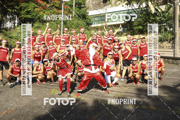 Compra tus fotos del eventoSubida do Papai Noel - treino da Equipe P� carioca En Fotop