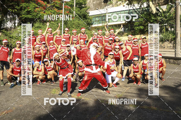Compra tus fotos del eventoSubida do Papai Noel - treino da Equipe P� carioca En Fotop