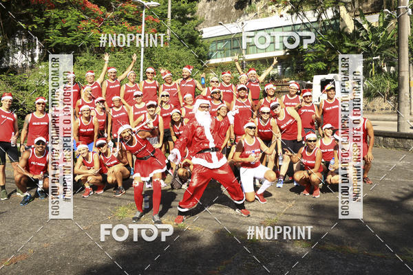 Compra tus fotos del eventoSubida do Papai Noel - treino da Equipe P� carioca En Fotop
