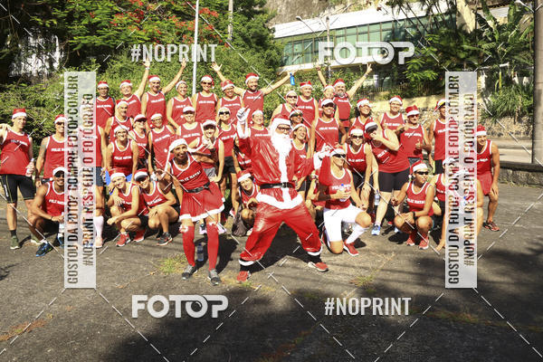 Compra tus fotos del eventoSubida do Papai Noel - treino da Equipe P� carioca En Fotop