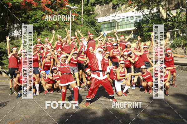 Achetez vos photos de l'�v�nementSubida do Papai Noel - treino da Equipe P� carioca sur Fotop