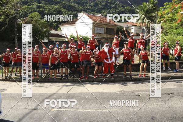 Achetez vos photos de l'�v�nementSubida do Papai Noel - treino da Equipe P� carioca sur Fotop