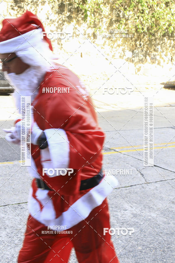 Compre as suas fotos do eventoSubida do Papai Noel - treino da Equipe P� carioca no Fotop