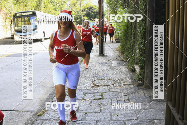 Compre as suas fotos do eventoSubida do Papai Noel - treino da Equipe P� carioca no Fotop