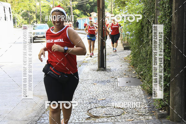 Compre as suas fotos do eventoSubida do Papai Noel - treino da Equipe P� carioca no Fotop