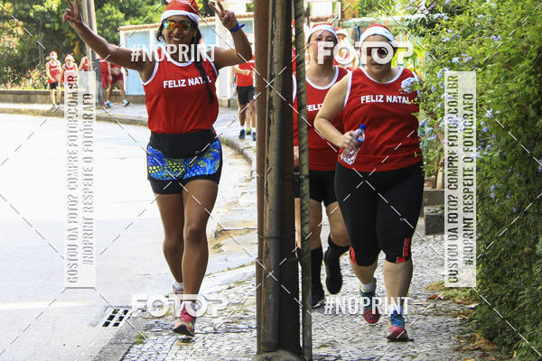 Compre as suas fotos do eventoSubida do Papai Noel - treino da Equipe P� carioca no Fotop