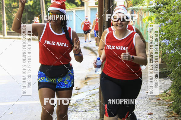Compre as suas fotos do eventoSubida do Papai Noel - treino da Equipe P� carioca no Fotop