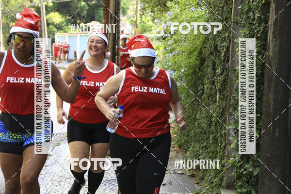 Compre as suas fotos do eventoSubida do Papai Noel - treino da Equipe P� carioca no Fotop
