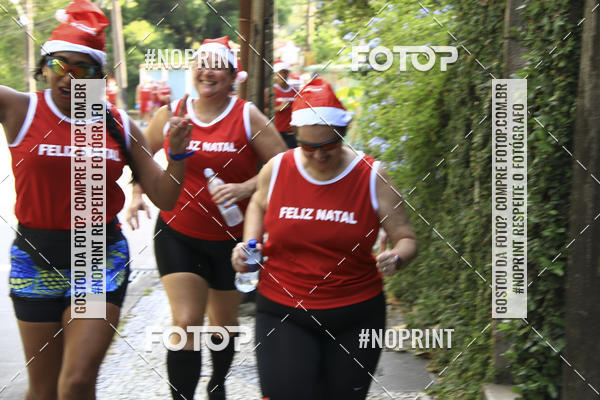 Compre as suas fotos do eventoSubida do Papai Noel - treino da Equipe P� carioca no Fotop