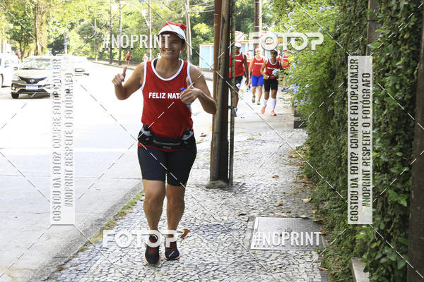 Compre as suas fotos do eventoSubida do Papai Noel - treino da Equipe P� carioca no Fotop