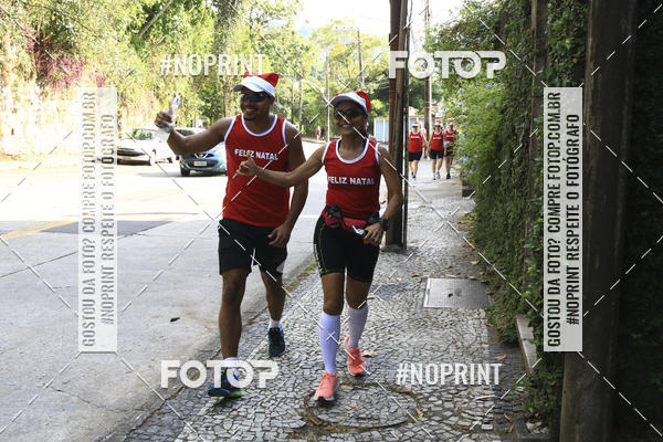 Compra tus fotos del eventoSubida do Papai Noel - treino da Equipe P� carioca En Fotop