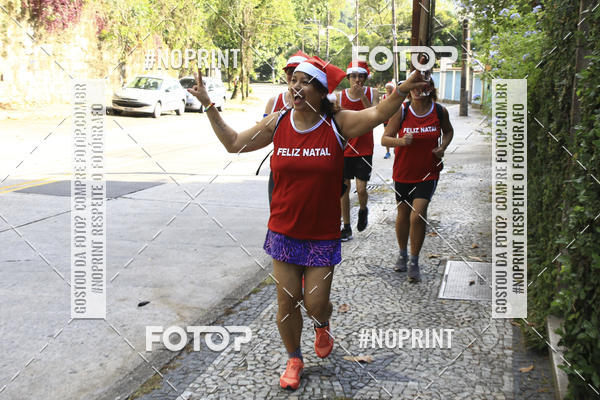 Compra tus fotos del eventoSubida do Papai Noel - treino da Equipe P� carioca En Fotop