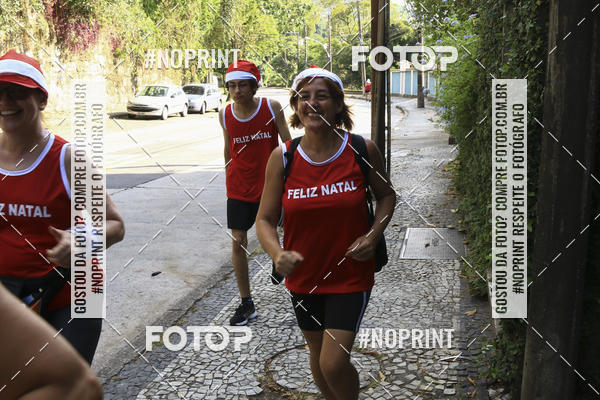 Compra tus fotos del eventoSubida do Papai Noel - treino da Equipe P� carioca En Fotop