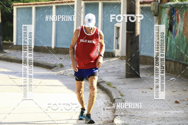Compra tus fotos del eventoSubida do Papai Noel - treino da Equipe P� carioca En Fotop