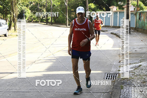 Compra tus fotos del eventoSubida do Papai Noel - treino da Equipe P� carioca En Fotop