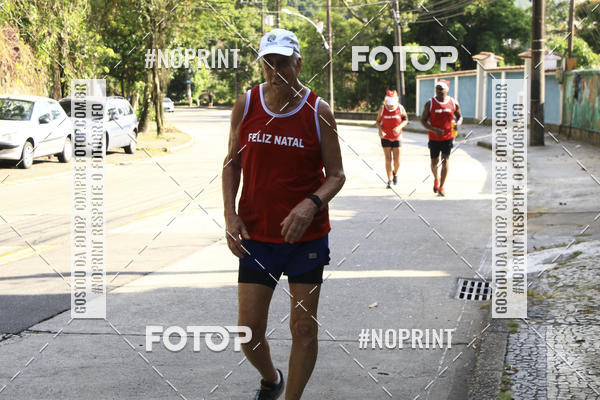 Compra tus fotos del eventoSubida do Papai Noel - treino da Equipe P� carioca En Fotop