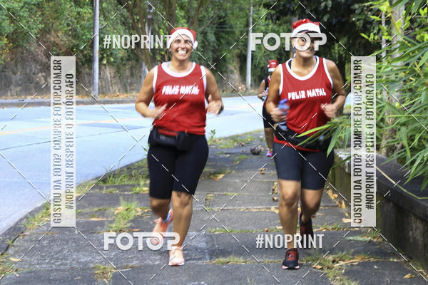 Achetez vos photos de l'�v�nementSubida do Papai Noel - treino da Equipe P� carioca sur Fotop