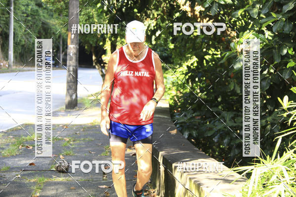 Achetez vos photos de l'�v�nementSubida do Papai Noel - treino da Equipe P� carioca sur Fotop