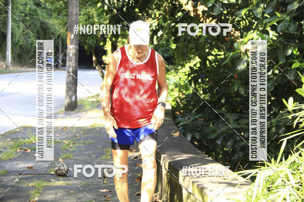 Achetez vos photos de l'�v�nementSubida do Papai Noel - treino da Equipe P� carioca sur Fotop