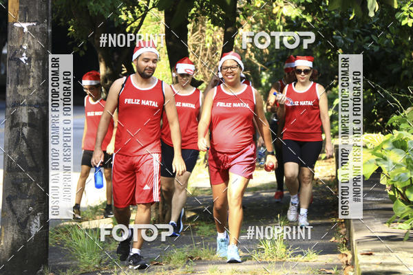 Achetez vos photos de l'�v�nementSubida do Papai Noel - treino da Equipe P� carioca sur Fotop