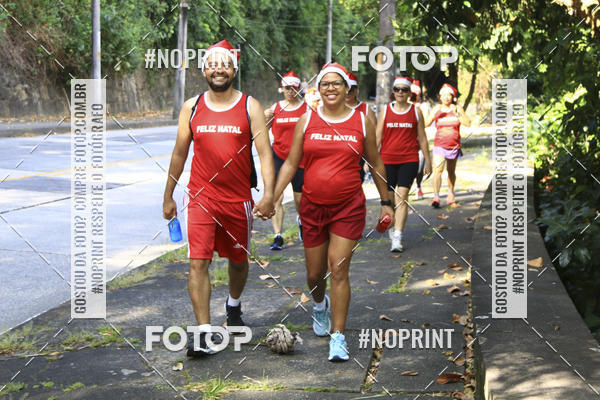 Achetez vos photos de l'�v�nementSubida do Papai Noel - treino da Equipe P� carioca sur Fotop