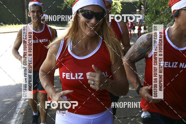 Achetez vos photos de l'�v�nementSubida do Papai Noel - treino da Equipe P� carioca sur Fotop
