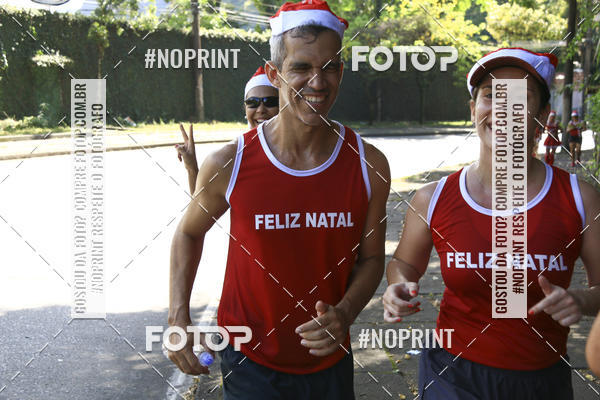 Achetez vos photos de l'�v�nementSubida do Papai Noel - treino da Equipe P� carioca sur Fotop