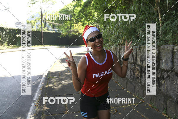 Achetez vos photos de l'�v�nementSubida do Papai Noel - treino da Equipe P� carioca sur Fotop