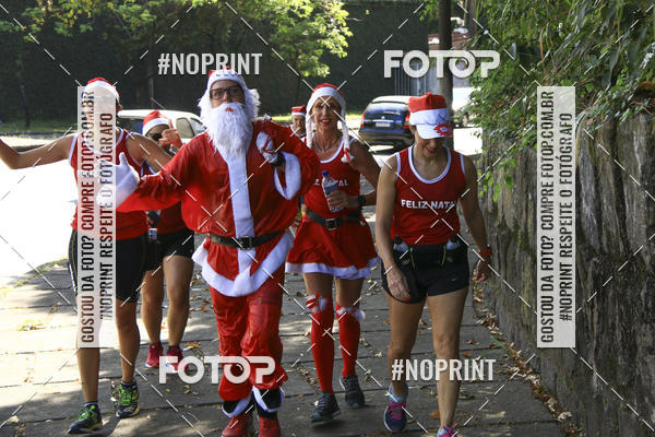 Achetez vos photos de l'�v�nementSubida do Papai Noel - treino da Equipe P� carioca sur Fotop