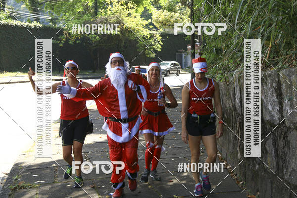 Achetez vos photos de l'�v�nementSubida do Papai Noel - treino da Equipe P� carioca sur Fotop