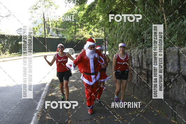 Achetez vos photos de l'�v�nementSubida do Papai Noel - treino da Equipe P� carioca sur Fotop
