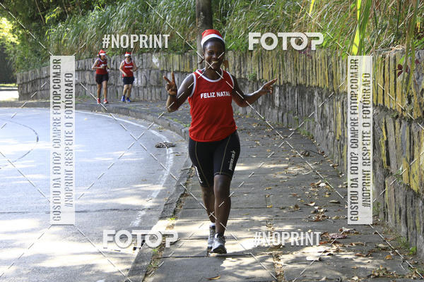 Compra tus fotos del eventoSubida do Papai Noel - treino da Equipe P� carioca En Fotop