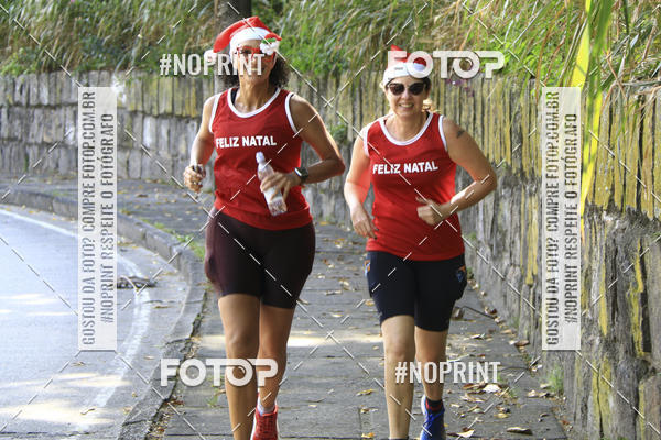 Compra tus fotos del eventoSubida do Papai Noel - treino da Equipe P� carioca En Fotop