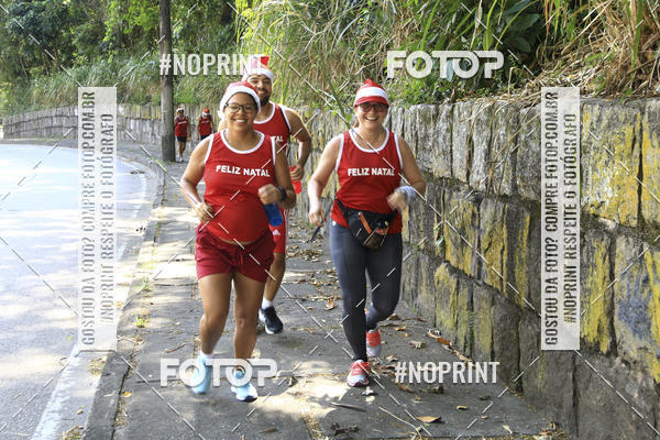 Compra tus fotos del eventoSubida do Papai Noel - treino da Equipe P� carioca En Fotop