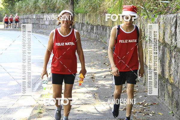 Compra tus fotos del eventoSubida do Papai Noel - treino da Equipe P� carioca En Fotop