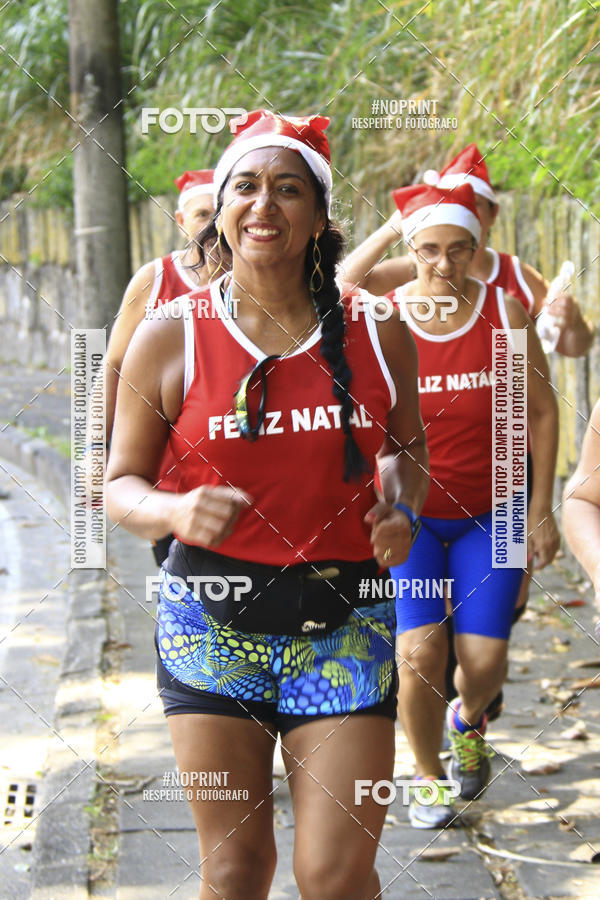 Compre as suas fotos do eventoSubida do Papai Noel - treino da Equipe P� carioca no Fotop