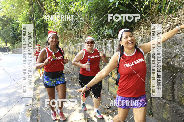Compre as suas fotos do eventoSubida do Papai Noel - treino da Equipe P� carioca no Fotop