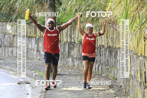 Compre as suas fotos do eventoSubida do Papai Noel - treino da Equipe P� carioca no Fotop