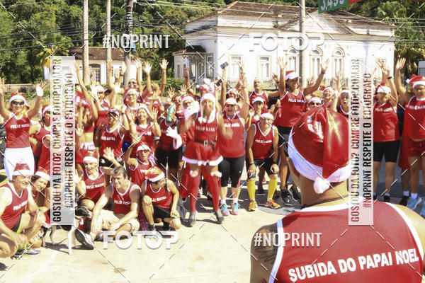 Compre suas fotos do eventoSubida do Papai Noel - treino da Equipe P� carioca no Fotop