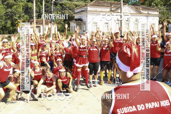 Compre suas fotos do eventoSubida do Papai Noel - treino da Equipe P� carioca no Fotop