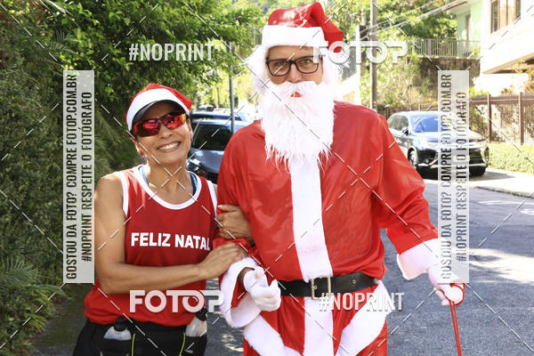 Compre suas fotos do eventoSubida do Papai Noel - treino da Equipe P� carioca no Fotop