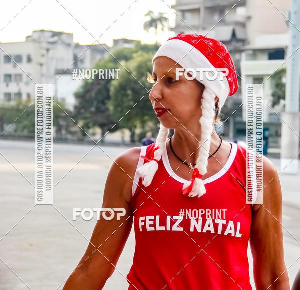 Compre as suas fotos do eventoSubida do Papai Noel - treino da Equipe P� carioca no Fotop