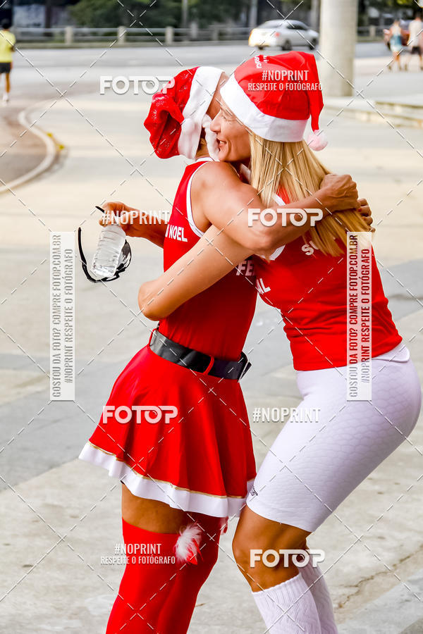 Compre as suas fotos do eventoSubida do Papai Noel - treino da Equipe P� carioca no Fotop