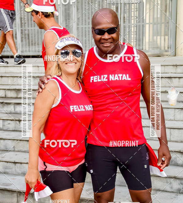 Compre as suas fotos do eventoSubida do Papai Noel - treino da Equipe P� carioca no Fotop
