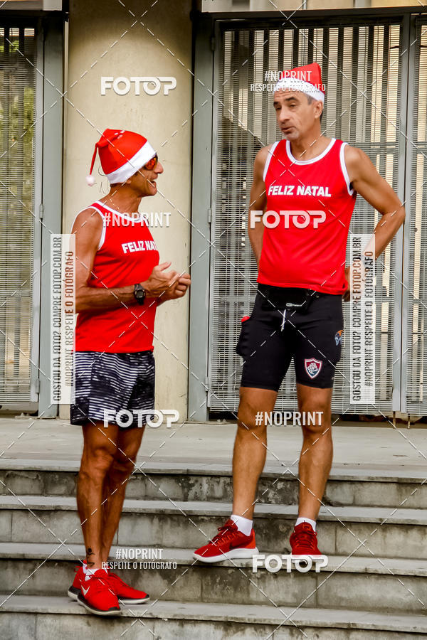 Compra tus fotos del eventoSubida do Papai Noel - treino da Equipe P� carioca En Fotop