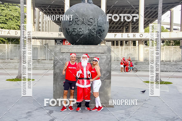 Compre suas fotos do eventoSubida do Papai Noel - treino da Equipe P� carioca no Fotop