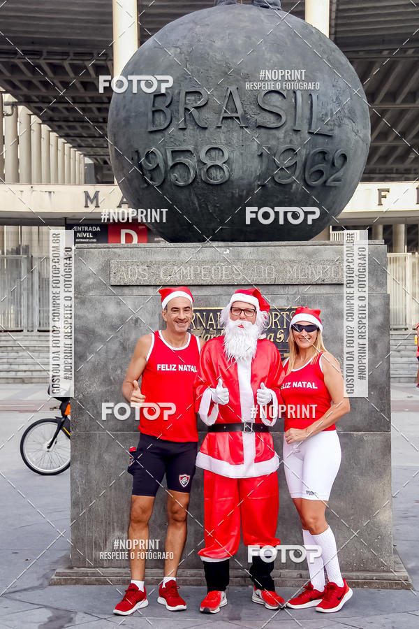 Compre suas fotos do eventoSubida do Papai Noel - treino da Equipe P� carioca no Fotop